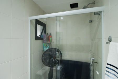 Apartamento à venda com 60m², 3 quartos e 1 vaga Apartamento à venda com 60m², 3 quartos e 1 vagaBanheiro Social