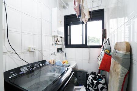 Apartamento à venda com 60m², 3 quartos e 1 vaga Apartamento à venda com 60m², 3 quartos e 1 vagaCozinha e Área de Serviço