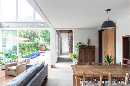 Casa à venda com 225m², 4 quartos e 4 vagasFoto 05