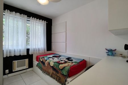 Casa de condomínio à venda com 145m², 3 quartos e 2 vagasQuarto 1