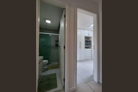 Casa de condomínio à venda com 145m², 3 quartos e 2 vagasBanheiro Social