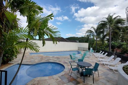 Casa de condomínio à venda com 145m², 3 quartos e 2 vagasÁrea comum - Piscina