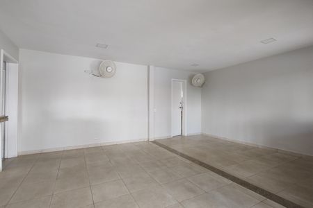 Casa de condomínio à venda com 145m², 3 quartos e 2 vagasÁrea comum - Salão de festas