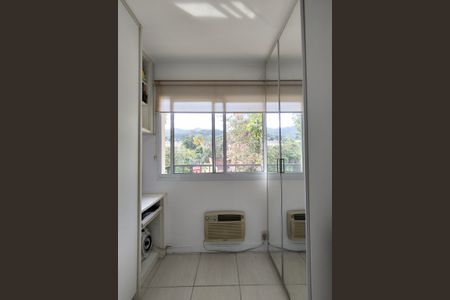 Casa de condomínio à venda com 145m², 3 quartos e 2 vagasQuarto 2 - Armários