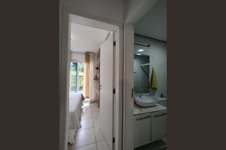 Casa de condomínio à venda com 145m², 3 quartos e 2 vagasBanheiro Social e Suíte