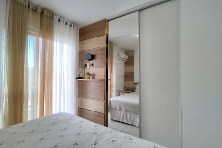 Casa de condomínio à venda com 145m², 3 quartos e 2 vagasQuarto 1 - Suíte