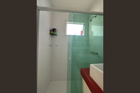 Casa de condomínio à venda com 145m², 3 quartos e 2 vagasBanheiro da Suíte