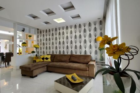 Casa de condomínio à venda com 145m², 3 quartos e 2 vagasSala