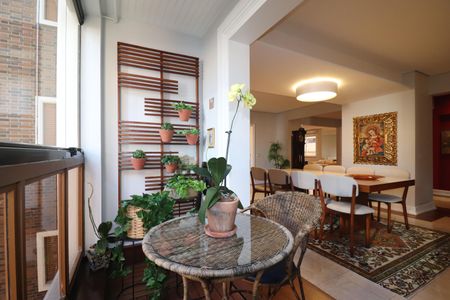 Apartamento à venda com 260m², 3 quartos e 4 vagasVaranda sala