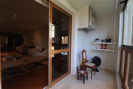 Apartamento à venda com 260m², 3 quartos e 4 vagasVaranda Sala