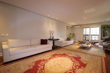 Apartamento à venda com 260m², 3 quartos e 4 vagasSala