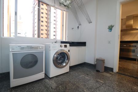 Apartamento à venda com 260m², 3 quartos e 4 vagasÁrea de Serviço