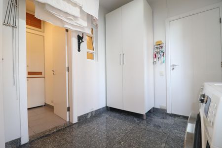 Apartamento à venda com 260m², 3 quartos e 4 vagasÁrea de Serviço