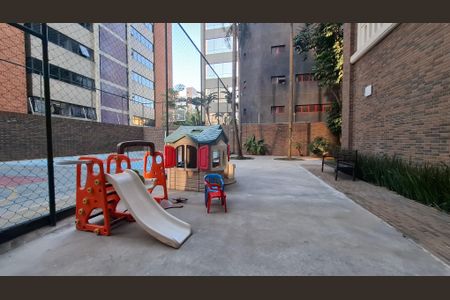 Apartamento à venda com 260m², 3 quartos e 4 vagasÁrea comum - Playground