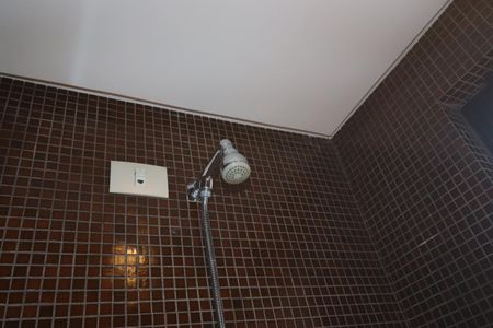 Apartamento à venda com 260m², 3 quartos e 4 vagasBanheiro do Closet da suíte 1