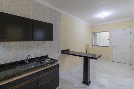 Apartamento à venda com 40m², 2 quartos e sem vagaSala e Cozinha 
