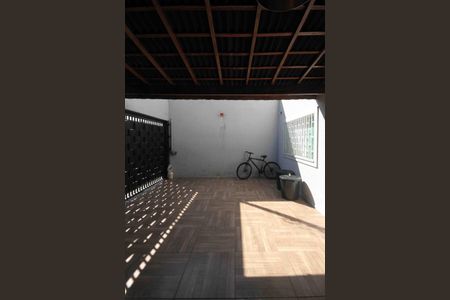 Casa à venda com 85m², 2 quartos e 2 vagas Casa à venda com 85m², 2 quartos e 2 vagasGaragem