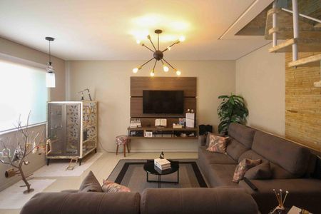 Casa à venda com 85m², 2 quartos e 2 vagas Casa à venda com 85m², 2 quartos e 2 vagasSala