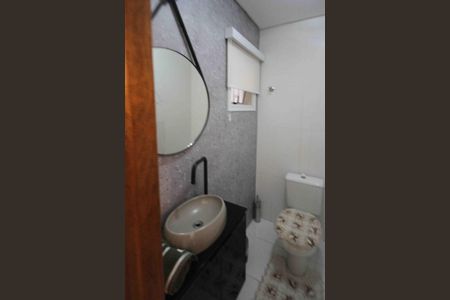 Casa à venda com 85m², 2 quartos e 2 vagas Casa à venda com 85m², 2 quartos e 2 vagasLavabo