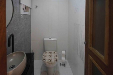 Casa à venda com 85m², 2 quartos e 2 vagas Casa à venda com 85m², 2 quartos e 2 vagasLavabo