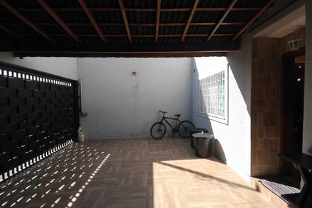 Casa à venda com 85m², 2 quartos e 2 vagas Casa à venda com 85m², 2 quartos e 2 vagasGaragem