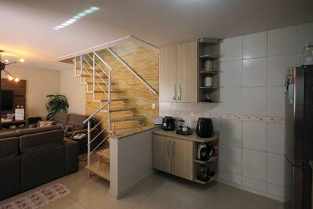 Casa à venda com 85m², 2 quartos e 2 vagas Casa à venda com 85m², 2 quartos e 2 vagasCozinha