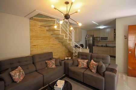 Casa à venda com 85m², 2 quartos e 2 vagas Casa à venda com 85m², 2 quartos e 2 vagasSala