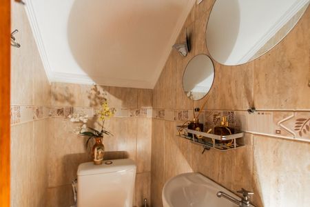 Casa à venda com 290m², 2 quartos e 4 vagas Casa à venda com 290m², 2 quartos e 4 vagasLavabo da Sala