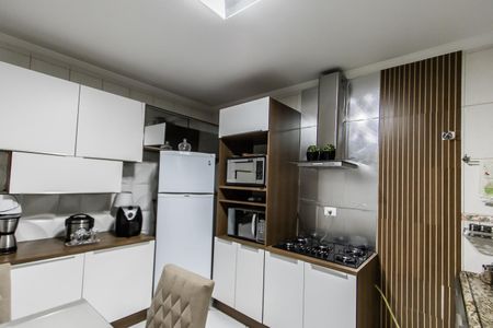 Casa à venda com 290m², 2 quartos e 4 vagas Casa à venda com 290m², 2 quartos e 4 vagasCozinha
