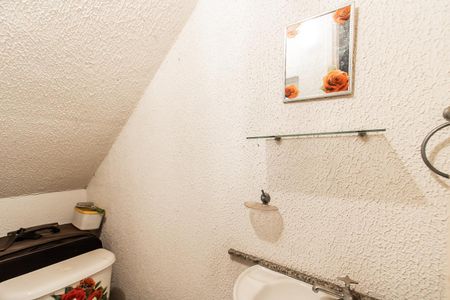 Casa à venda com 290m², 2 quartos e 4 vagas Casa à venda com 290m², 2 quartos e 4 vagasBanheiro de serviço