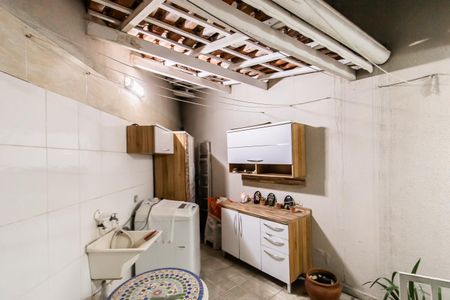 Casa à venda com 290m², 2 quartos e 4 vagas Casa à venda com 290m², 2 quartos e 4 vagasÁrea de Serviço