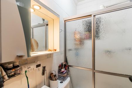 Casa à venda com 290m², 2 quartos e 4 vagas Casa à venda com 290m², 2 quartos e 4 vagasBanheiro da Suíte 2