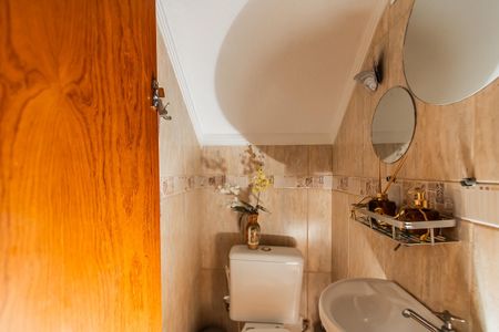 Casa à venda com 290m², 2 quartos e 4 vagas Casa à venda com 290m², 2 quartos e 4 vagasLavabo da Sala