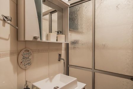 Casa à venda com 290m², 2 quartos e 4 vagas Casa à venda com 290m², 2 quartos e 4 vagasBanheiro da Suíte 1