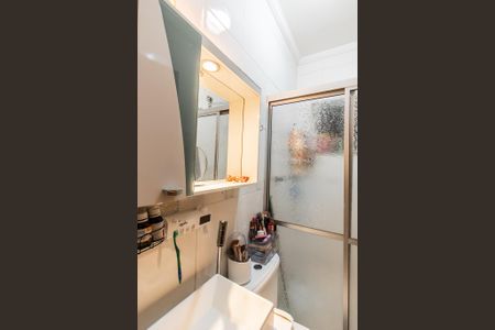 Casa à venda com 290m², 2 quartos e 4 vagas Casa à venda com 290m², 2 quartos e 4 vagasBanheiro da Suíte 2