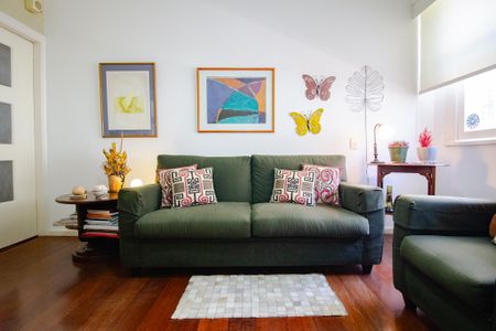 Apartamento à venda com 70m², 2 quartos e 1 vaga Apartamento à venda com 70m², 2 quartos e 1 vagaSala