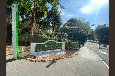 Casa à venda com 75m², 2 quartos e 1 vaga Casa à venda com 75m², 2 quartos e 1 vagaEntrada Condominio