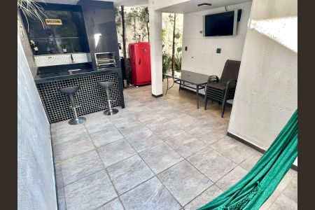 Casa à venda com 198m², 3 quartos e 3 vagas Casa à venda com 198m², 3 quartos e 3 vagasEspaço Gourmet