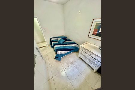 Casa à venda com 198m², 3 quartos e 3 vagas Casa à venda com 198m², 3 quartos e 3 vagasQuarto 2