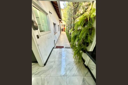 Casa à venda com 198m², 3 quartos e 3 vagas Casa à venda com 198m², 3 quartos e 3 vagasÁrea de Serviço