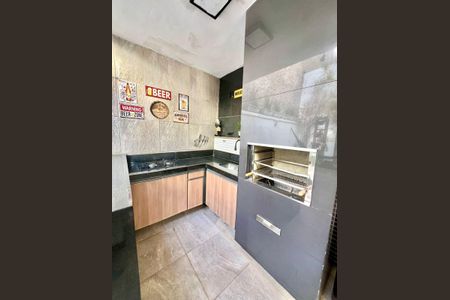 Casa à venda com 198m², 3 quartos e 3 vagas Casa à venda com 198m², 3 quartos e 3 vagasEspaço Gourmet