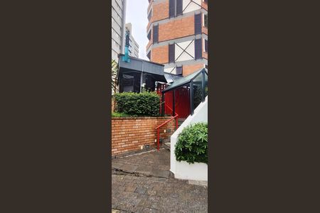 Apartamento à venda com 42m², 1 quarto e 1 vaga Apartamento à venda com 42m², 1 quarto e 1 vagaFachada