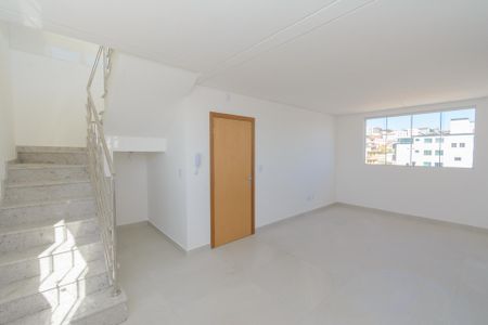 Apartamento à venda com 130m², 3 quartos e 2 vagas Apartamento à venda com 130m², 3 quartos e 2 vagasSala