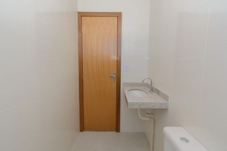 Apartamento à venda com 130m², 3 quartos e 2 vagas Apartamento à venda com 130m², 3 quartos e 2 vagasBanheiro Social