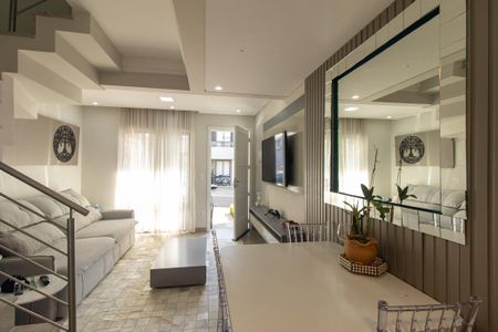 Casa de condomínio para alugar com 80m², 2 quartos e 1 vaga Casa de condomínio para alugar com 80m², 2 quartos e 1 vagaSala