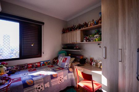 Apartamento à venda com 82m², 3 quartos e 2 vagasQuarto 2