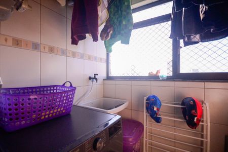 Apartamento à venda com 82m², 3 quartos e 2 vagasCozinha/Área de Serviço