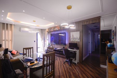 Apartamento à venda com 82m², 3 quartos e 2 vagasSala