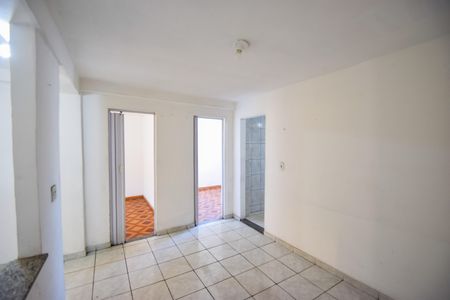 Casa de condomínio à venda com 50m², 2 quartos e sem vagaSala