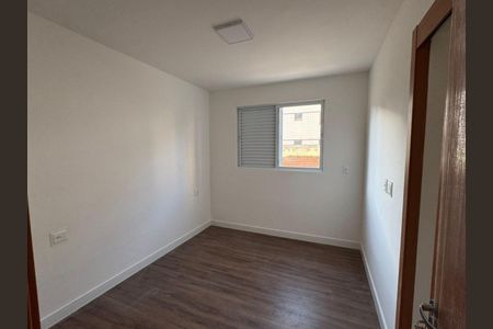 Apartamento à venda com 140m², 4 quartos e 2 vagasQuarto 2